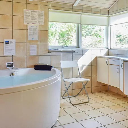 Stunning In With Kitchen Гиллеляйе